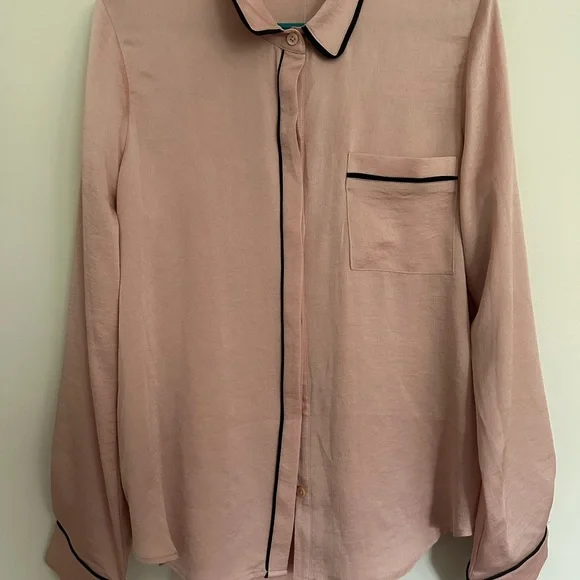 BCBGeneration rose smoke Blush Button-Down pajama top with Black Accents - Picture 10 of 12